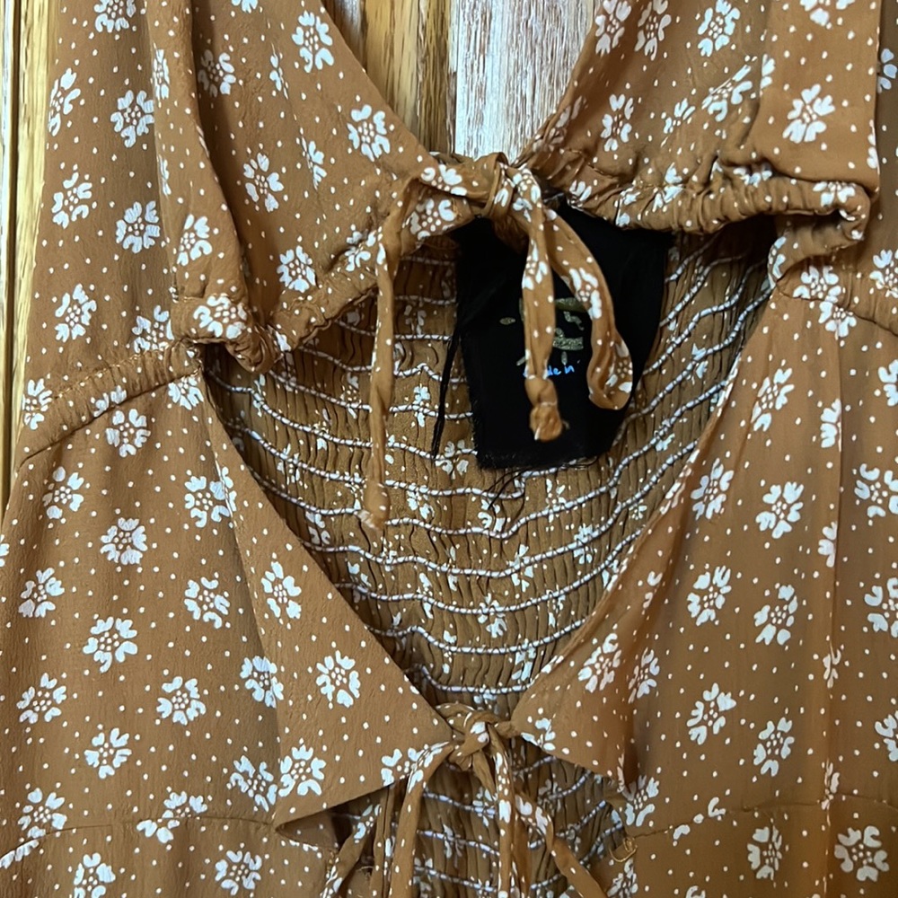 Planet Blue Blue Life Burnt Orange Romper - Picture 4 of 11